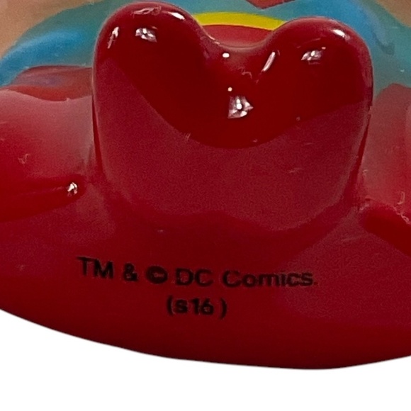 Hallmark Christmas Ornament DC Comics Superman Decoupage 2.5 x 3.5 x 2 inches - Picture 6 of 9